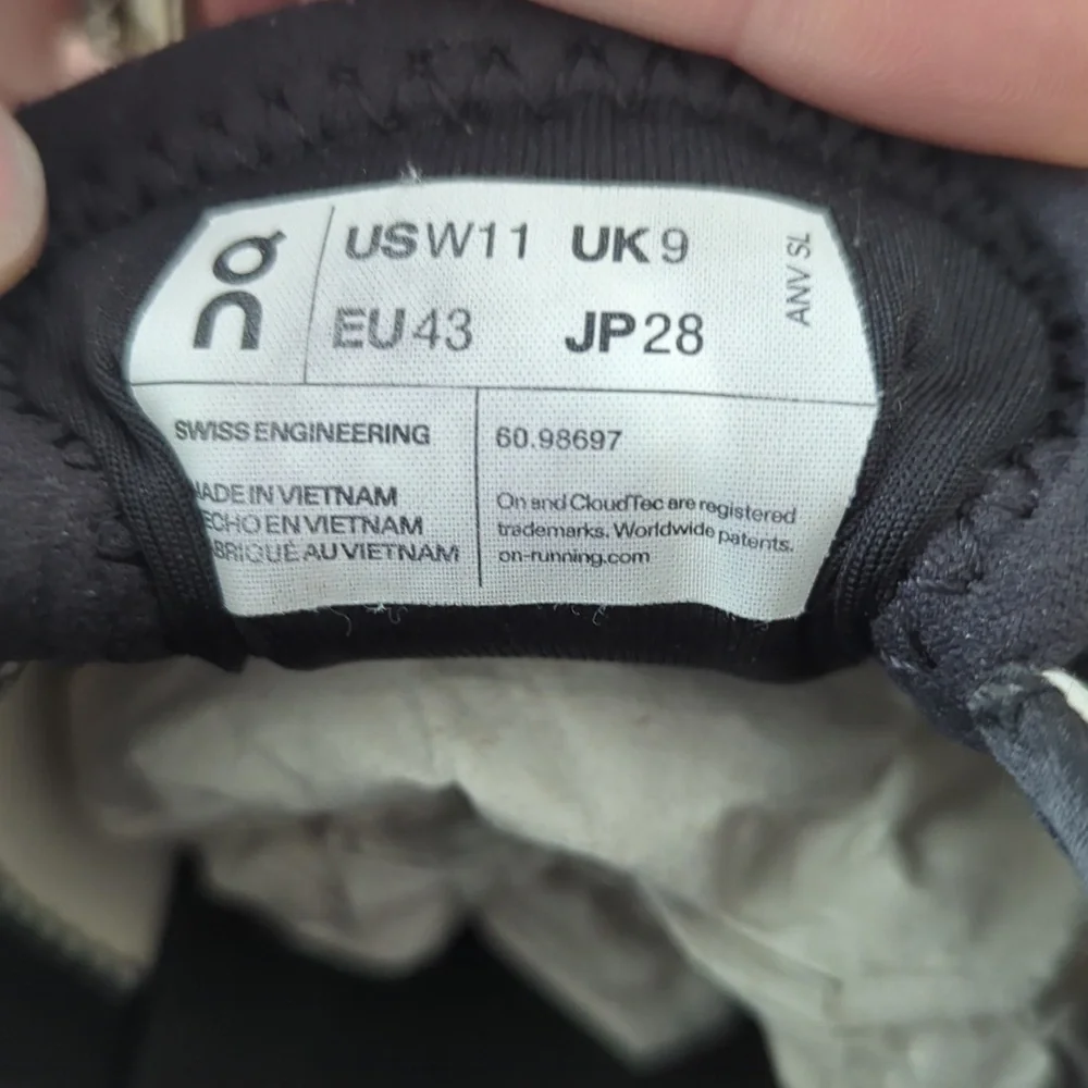 On Cloud X Running Shoes, Size 11 - Picture 6 of 7